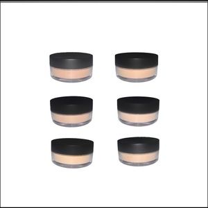 Loose mineral foundation